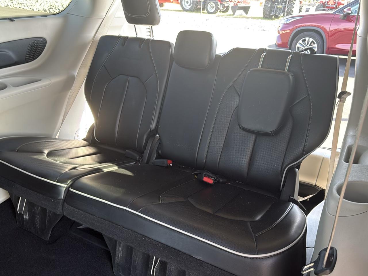 Chrysler Pacifica Limited Wagon 2023