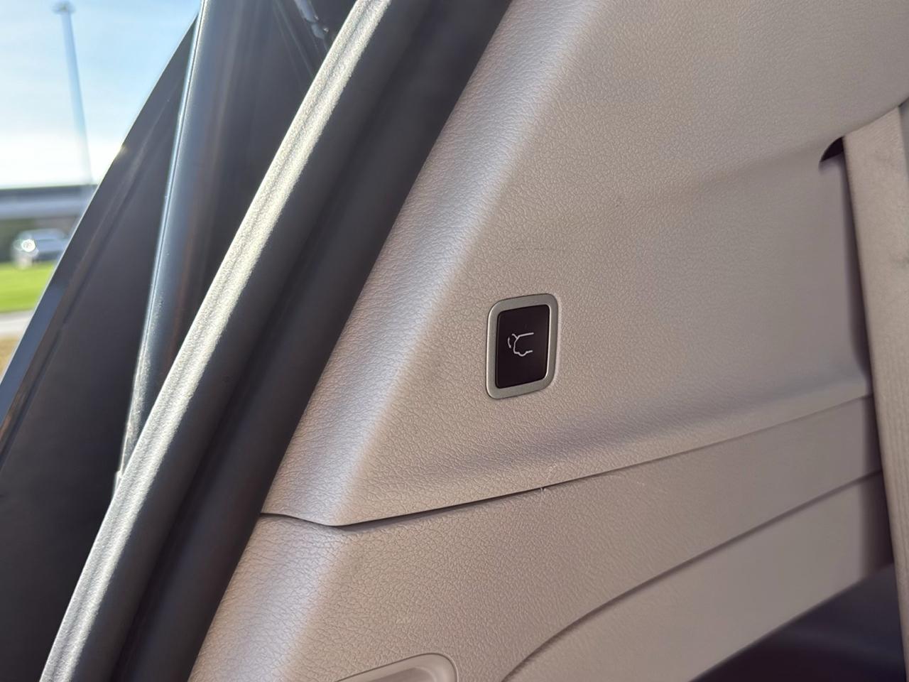 Chrysler Pacifica Limited Wagon 2023