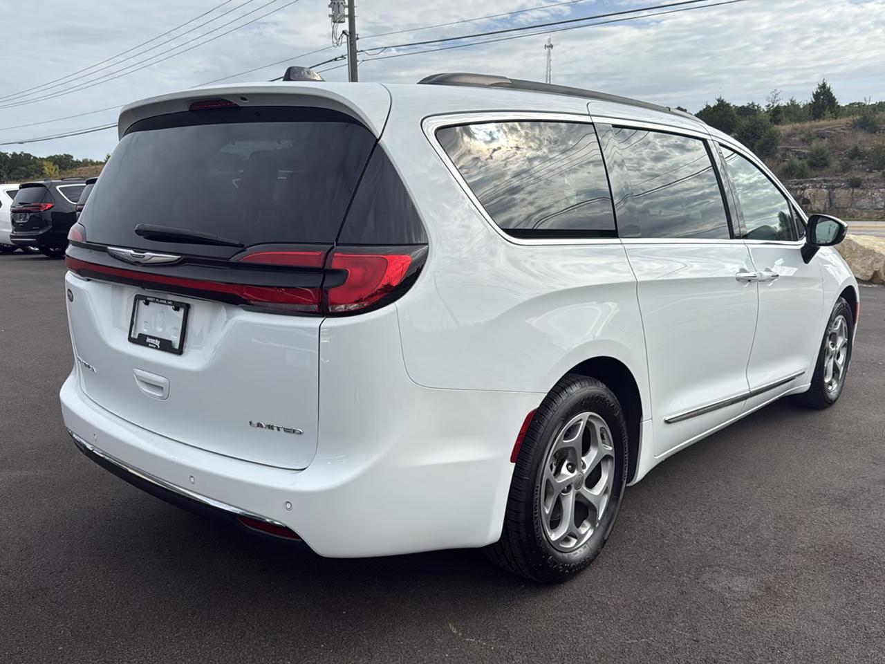 Chrysler Pacifica Limited Wagon 2023