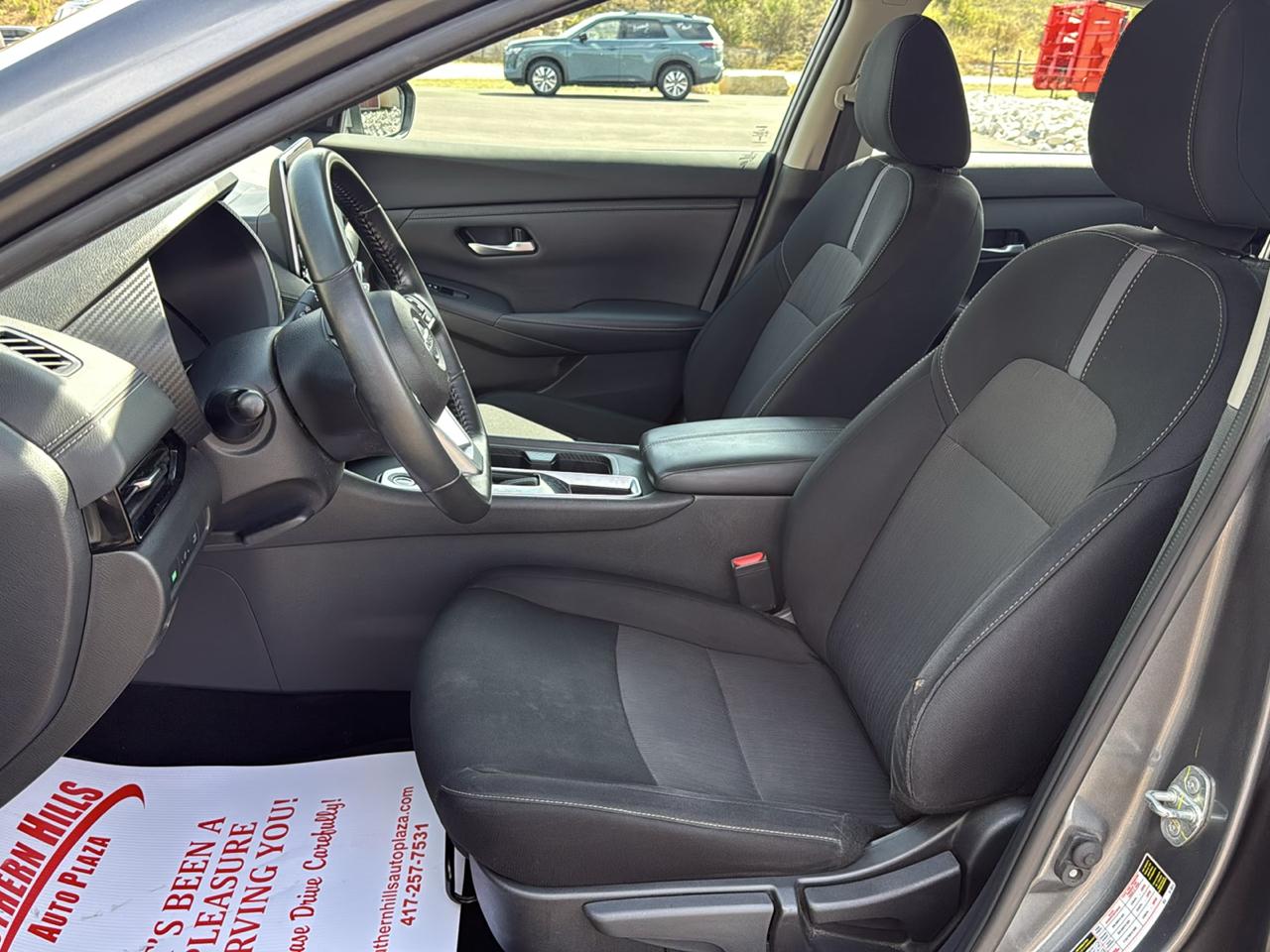 Nissan Sentra SV 4D Sedan 2022