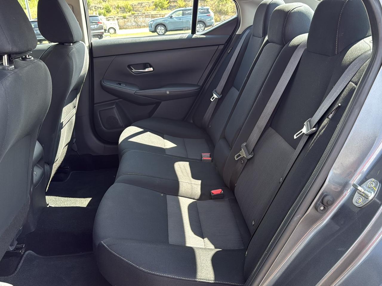 Nissan Sentra SV 4D Sedan 2022