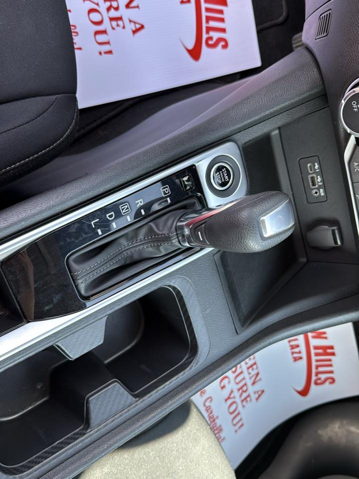 Nissan Sentra SV 4D Sedan 2022