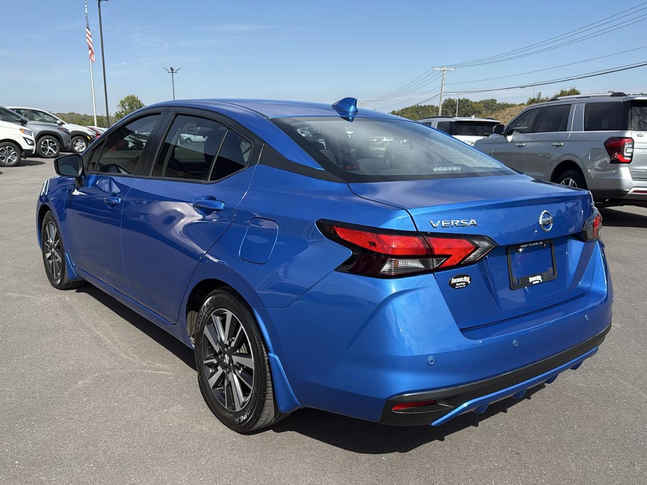 Nissan Versa SV 4D Sedan 2020