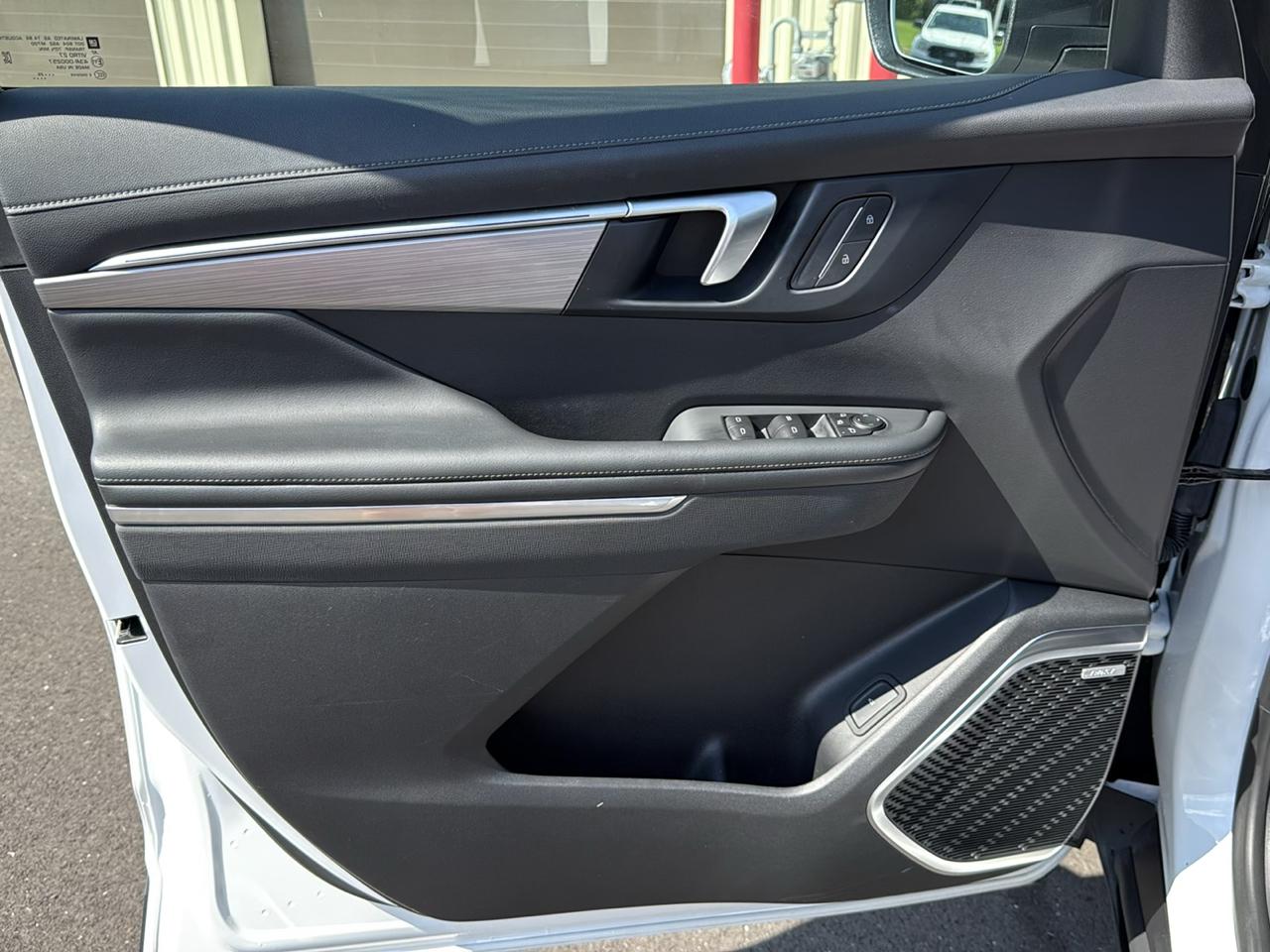 Buick Enclave Preferred 4D SUV AWD 2025