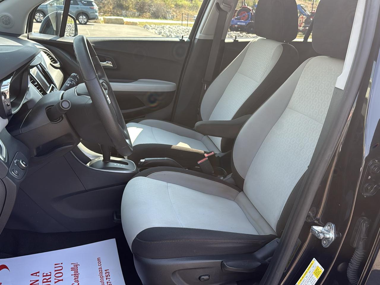 Chevrolet Trax LS 4D SUV FWD 2022