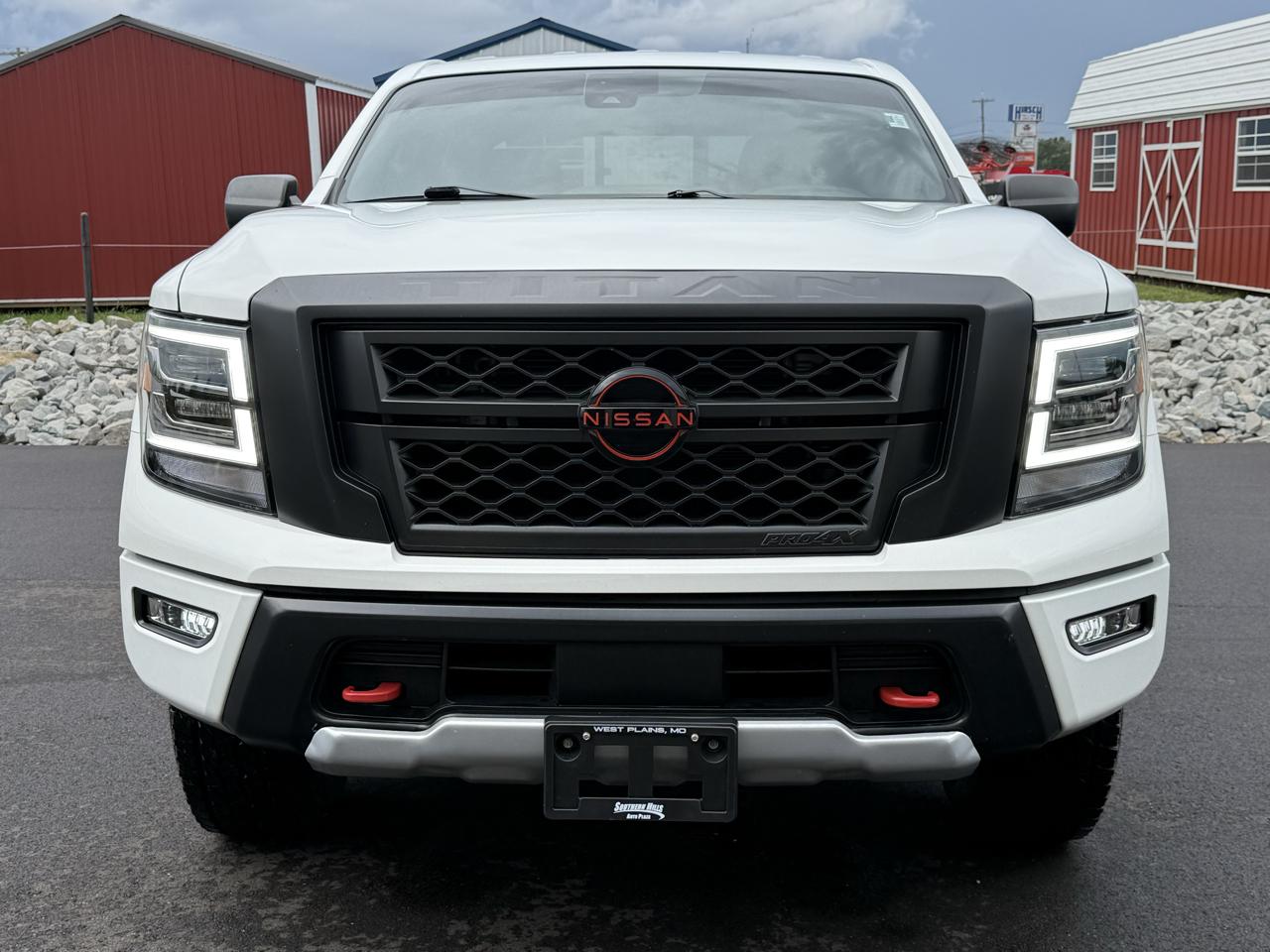 Nissan Titan PRO-4X Crew Cab 4WD SWB 2024