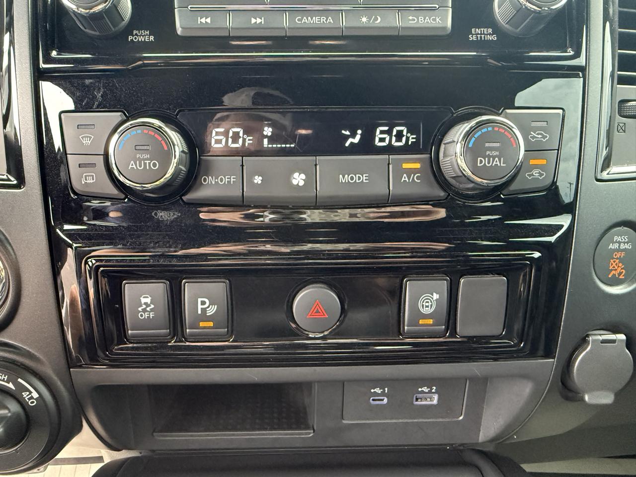 Nissan Titan PRO-4X Crew Cab 4WD SWB 2024