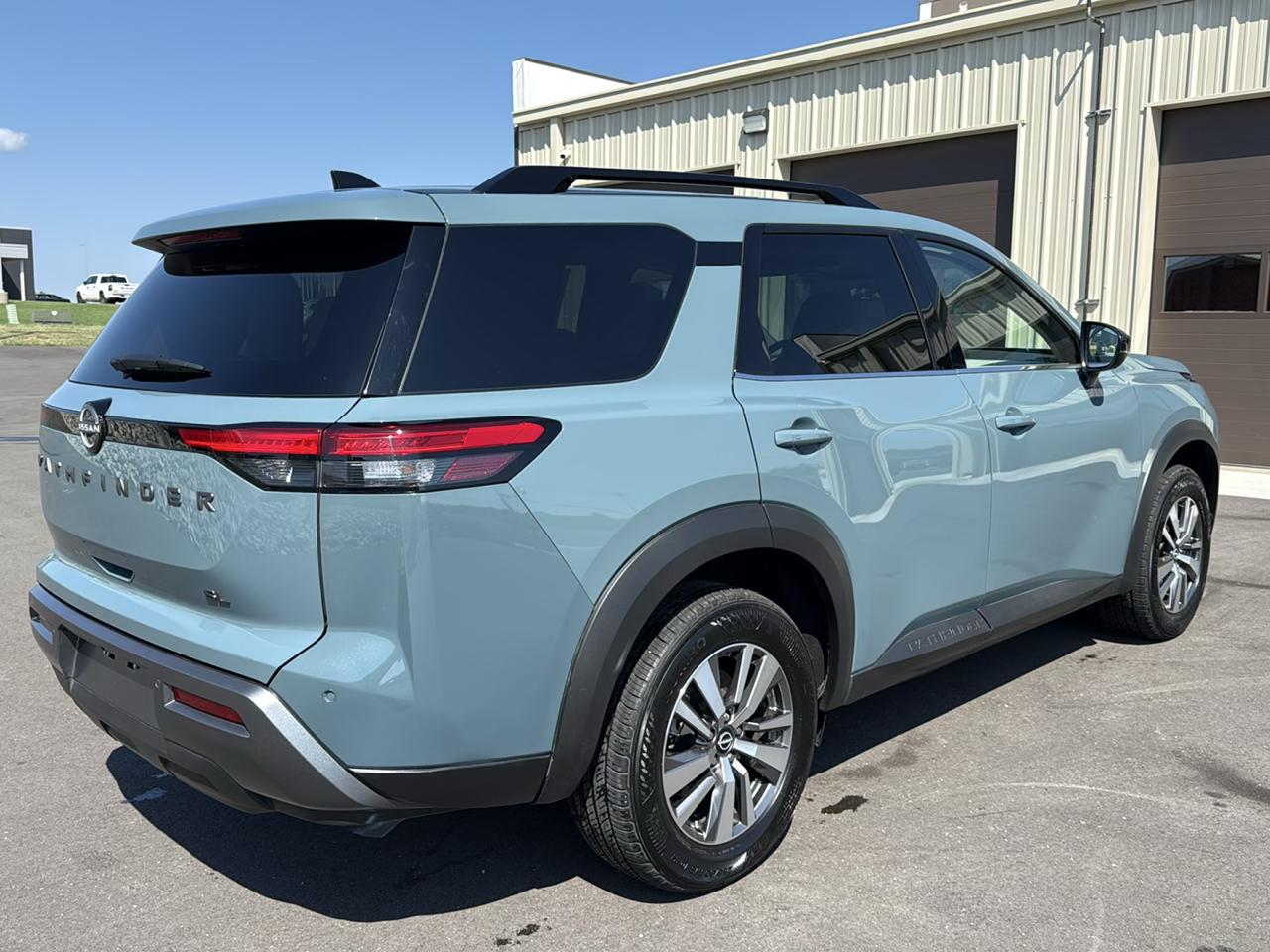 Nissan Pathfinder SL 4D SUV FWD 2026