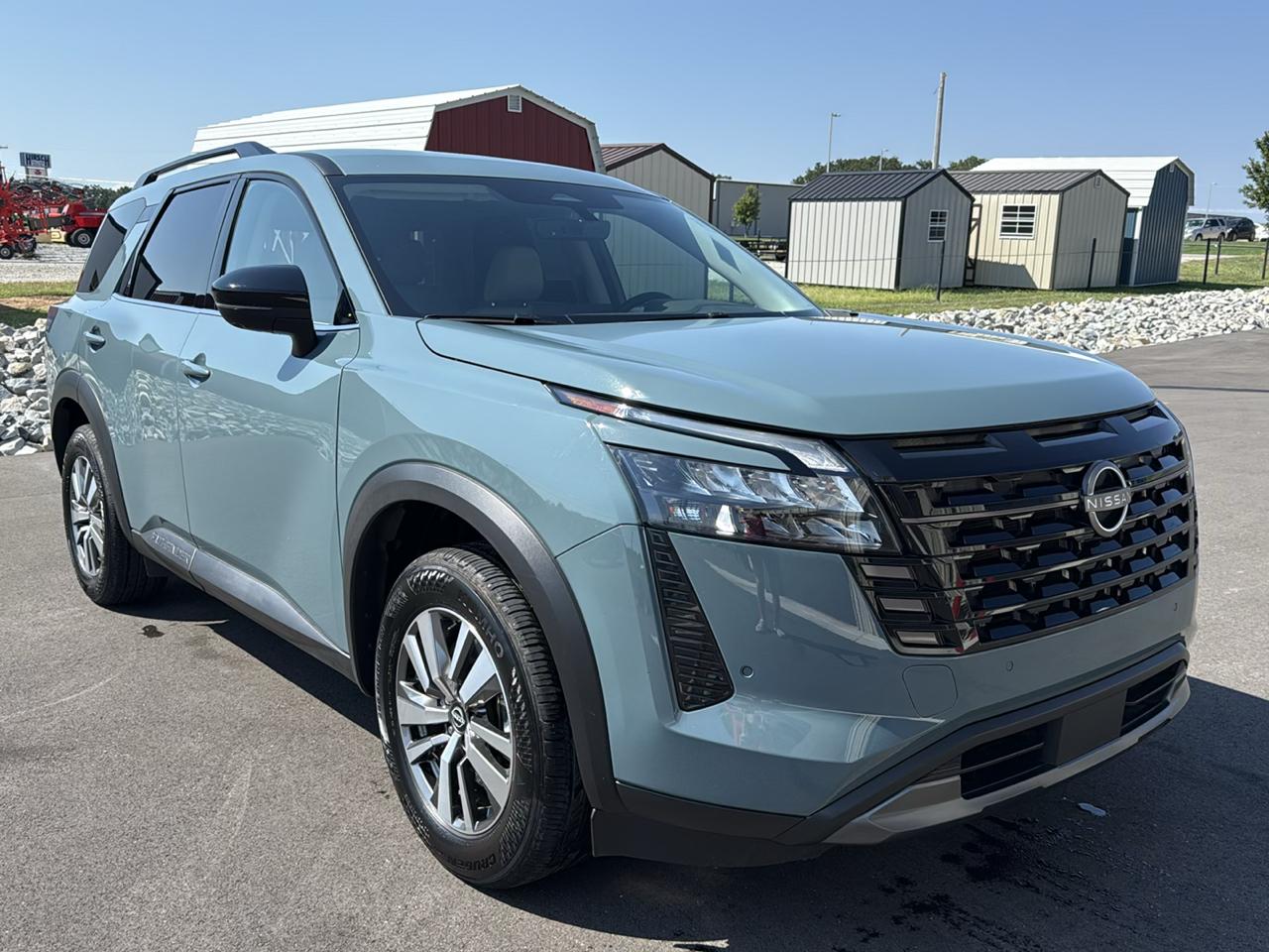Nissan Pathfinder SL 4D SUV FWD 2026