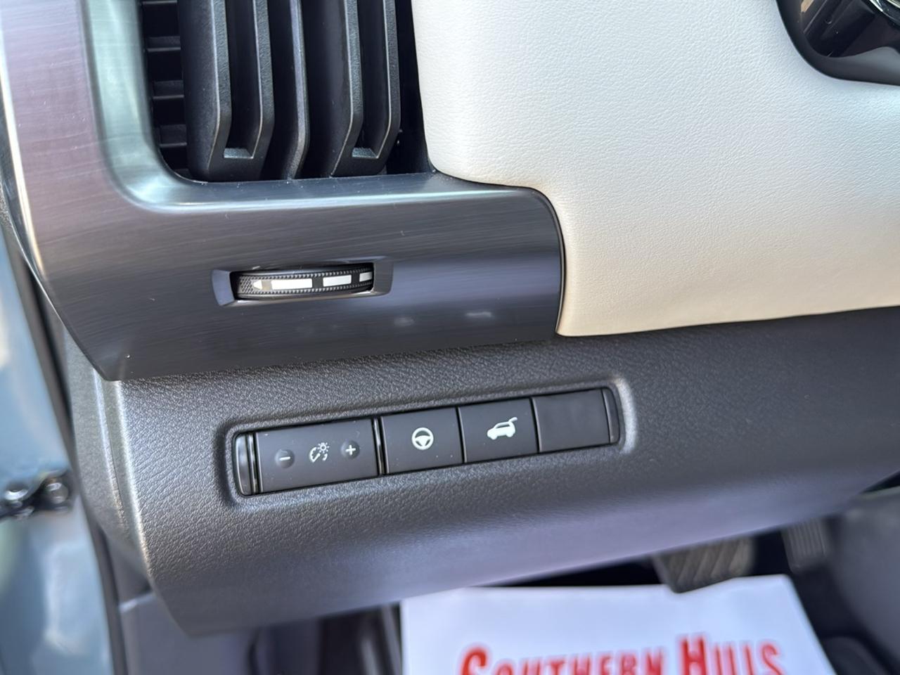 Nissan Pathfinder SL 4D SUV FWD 2026