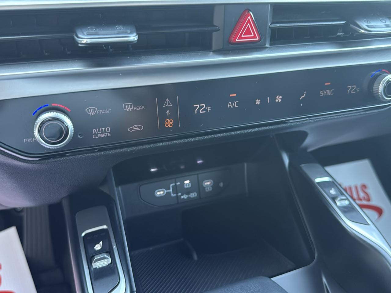 Kia Sorento S 4D SUV AWD 2024