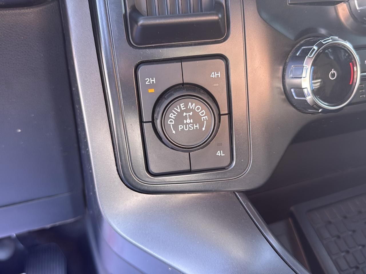 Ford F-150 photo 22