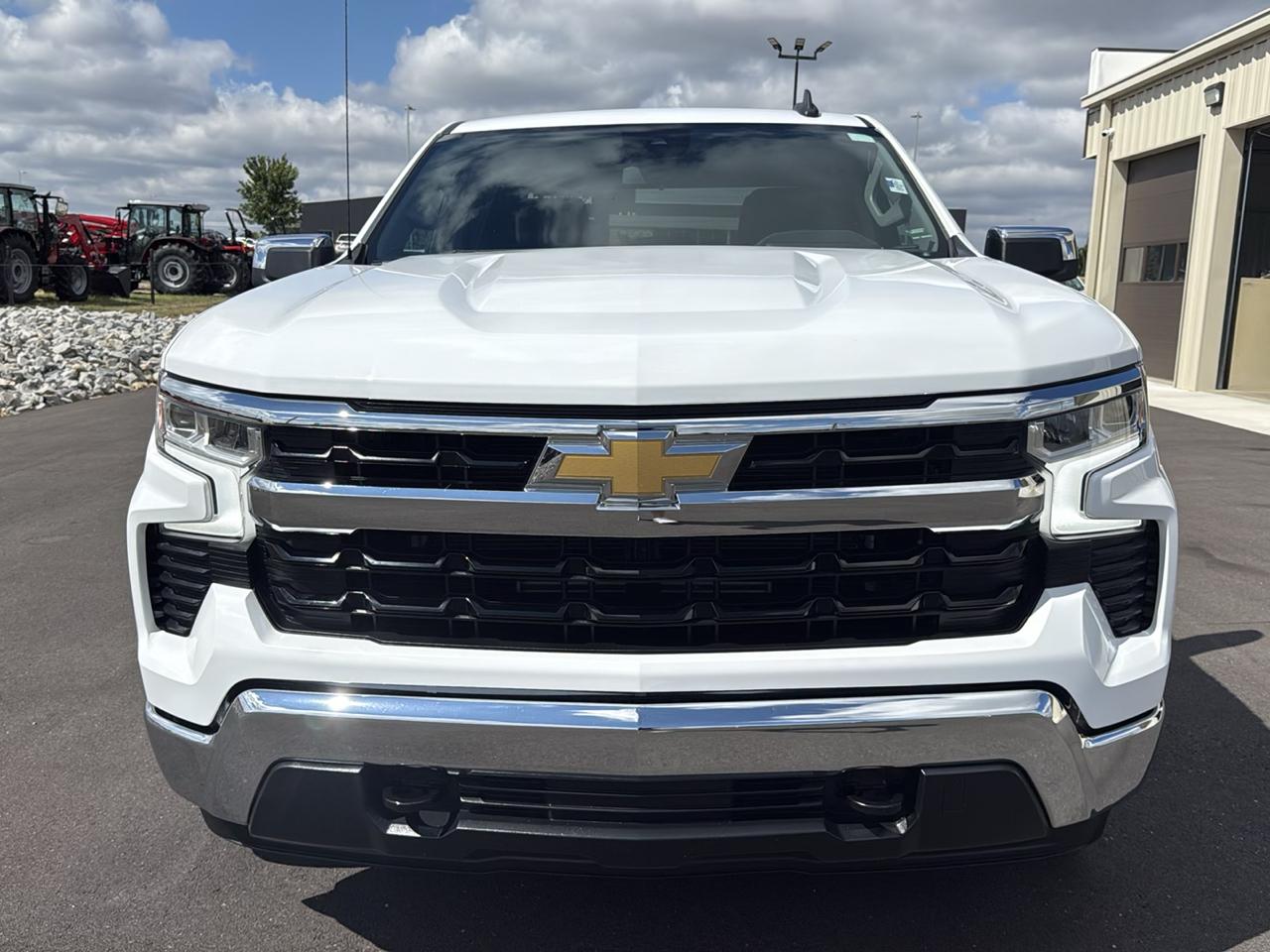 Chevrolet Silverado photo 9