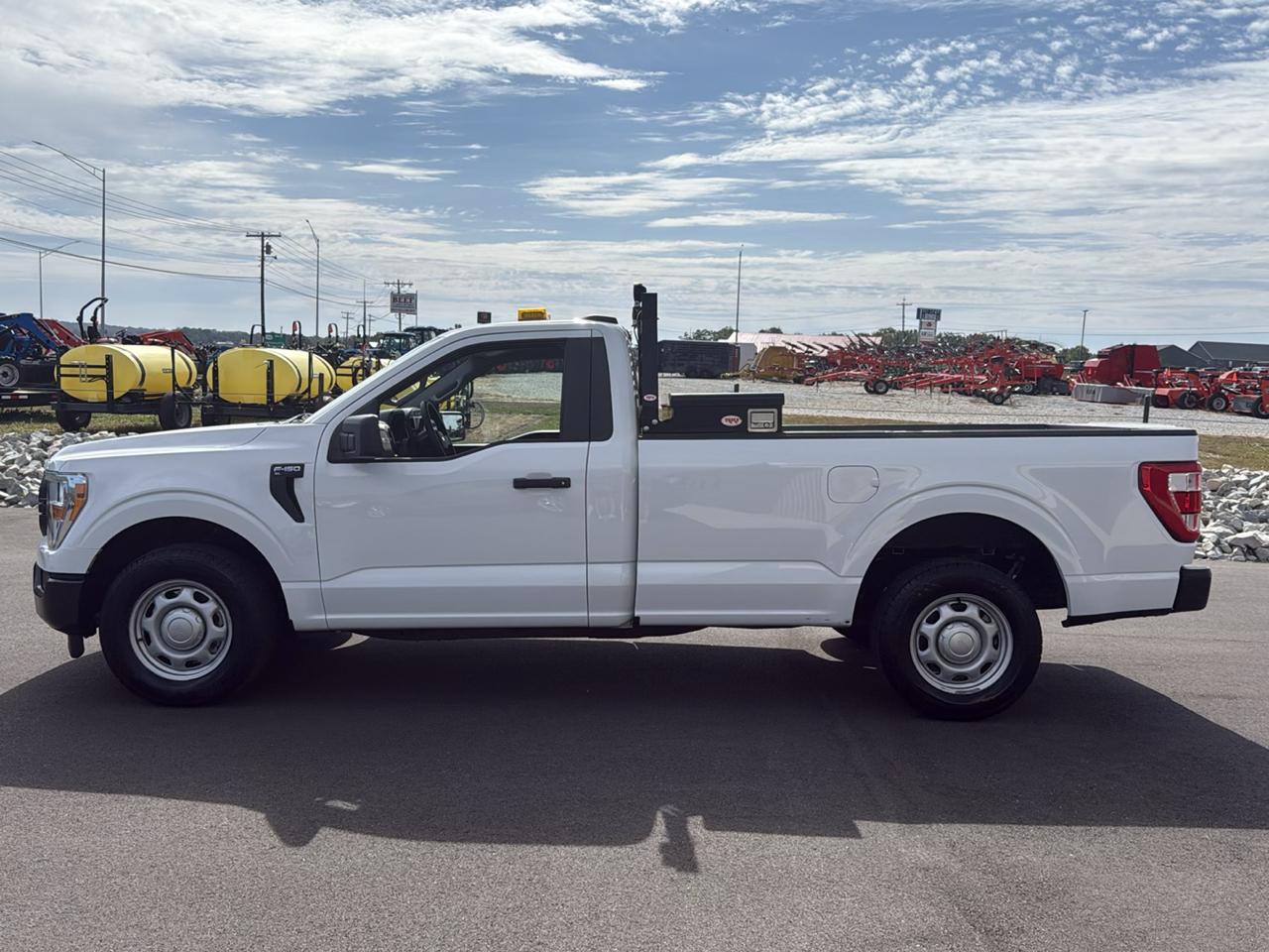 Ford F150 XL Reg Cab 2WD 122 2021