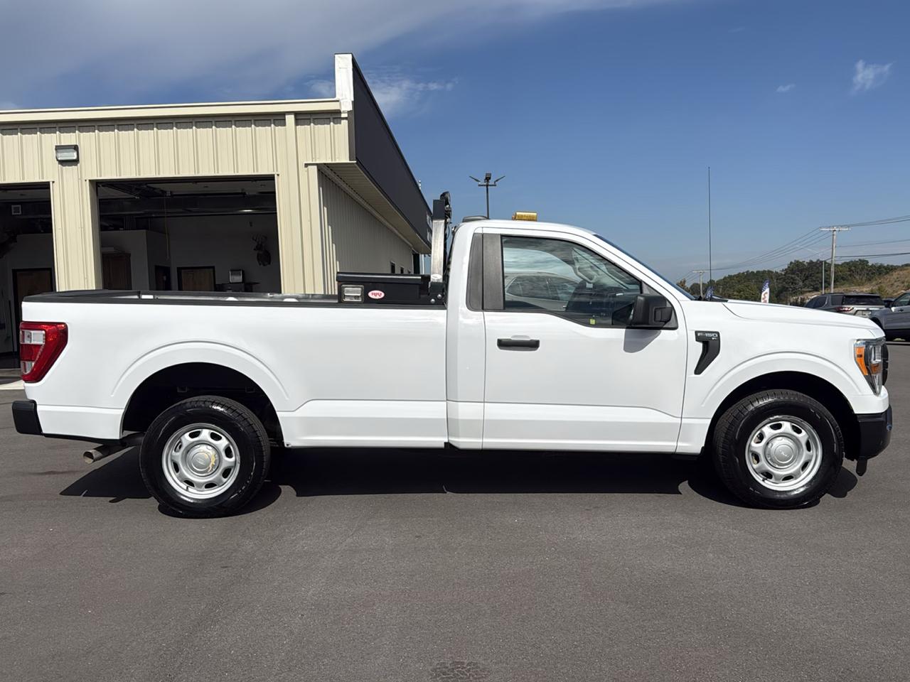 Ford F150 XL Reg Cab 2WD 122 2021