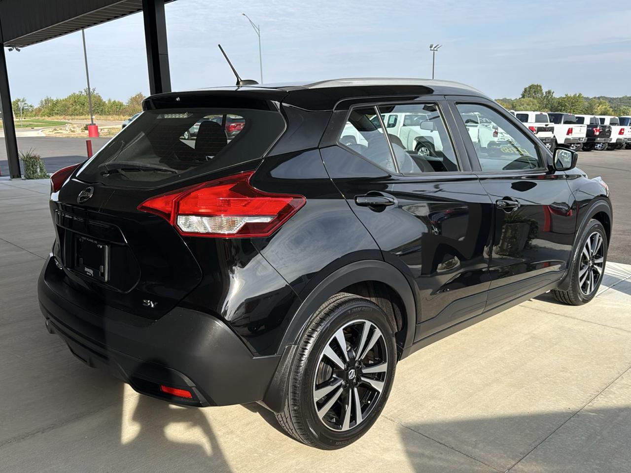Nissan Kicks photo 4