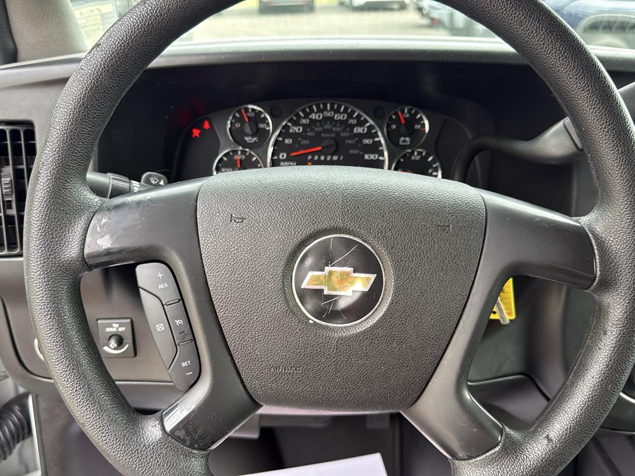 Chevrolet G2500 Vans Express Wagon 2015