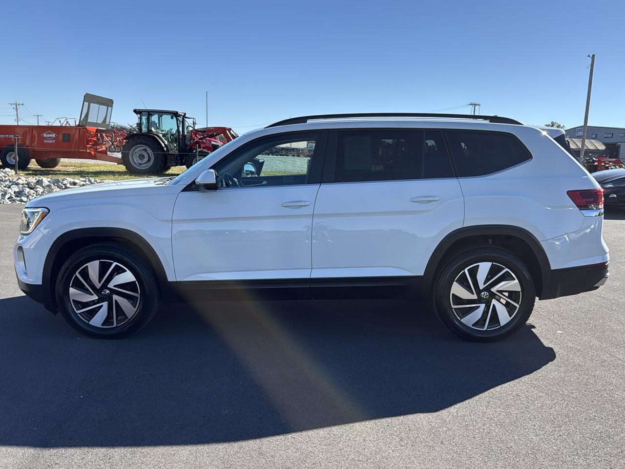 Volkswagen Atlas SE w/ Tech 4D SUV 4Motion 2024