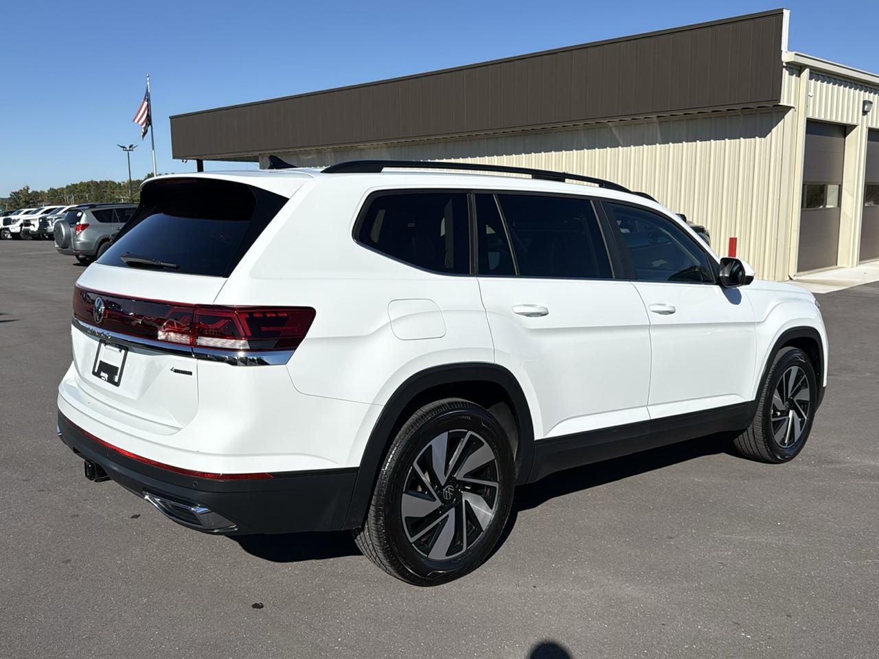 Volkswagen Atlas SE w/ Tech 4D SUV 4Motion 2024