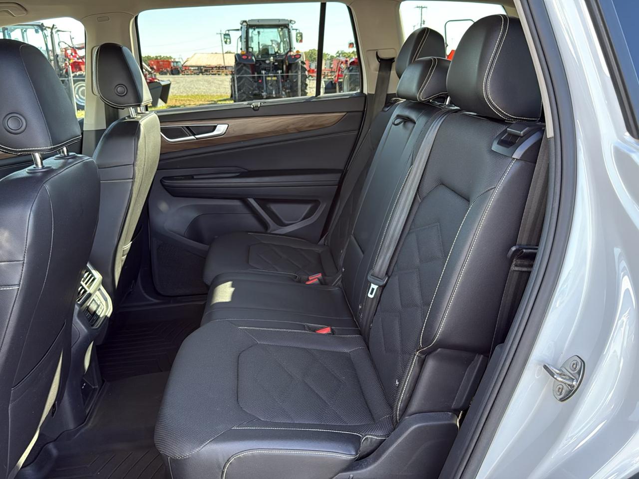 Volkswagen Atlas SE w/ Tech 4D SUV 4Motion 2024