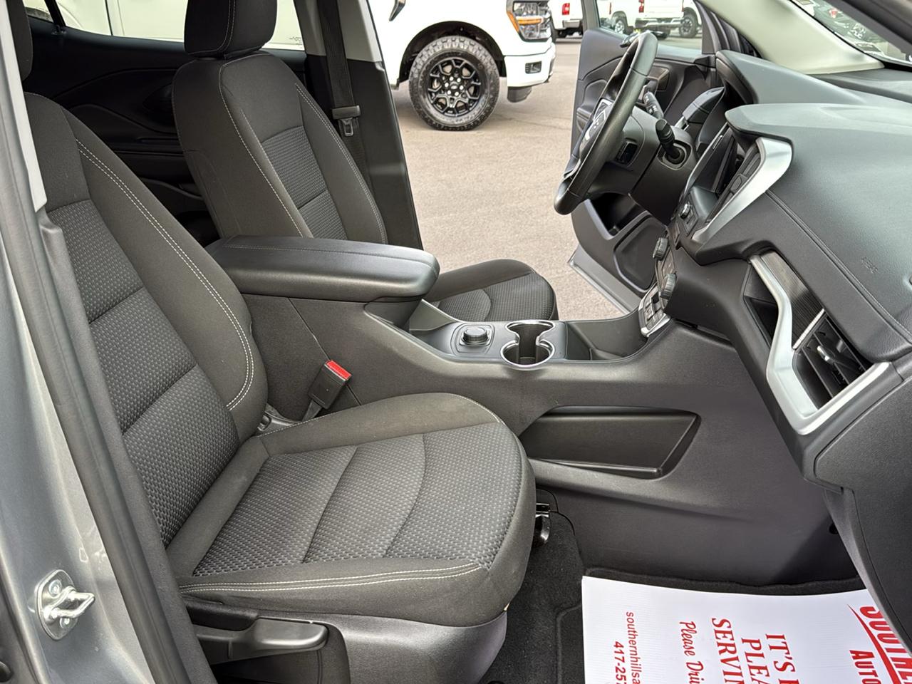 GMC Terrain photo 11