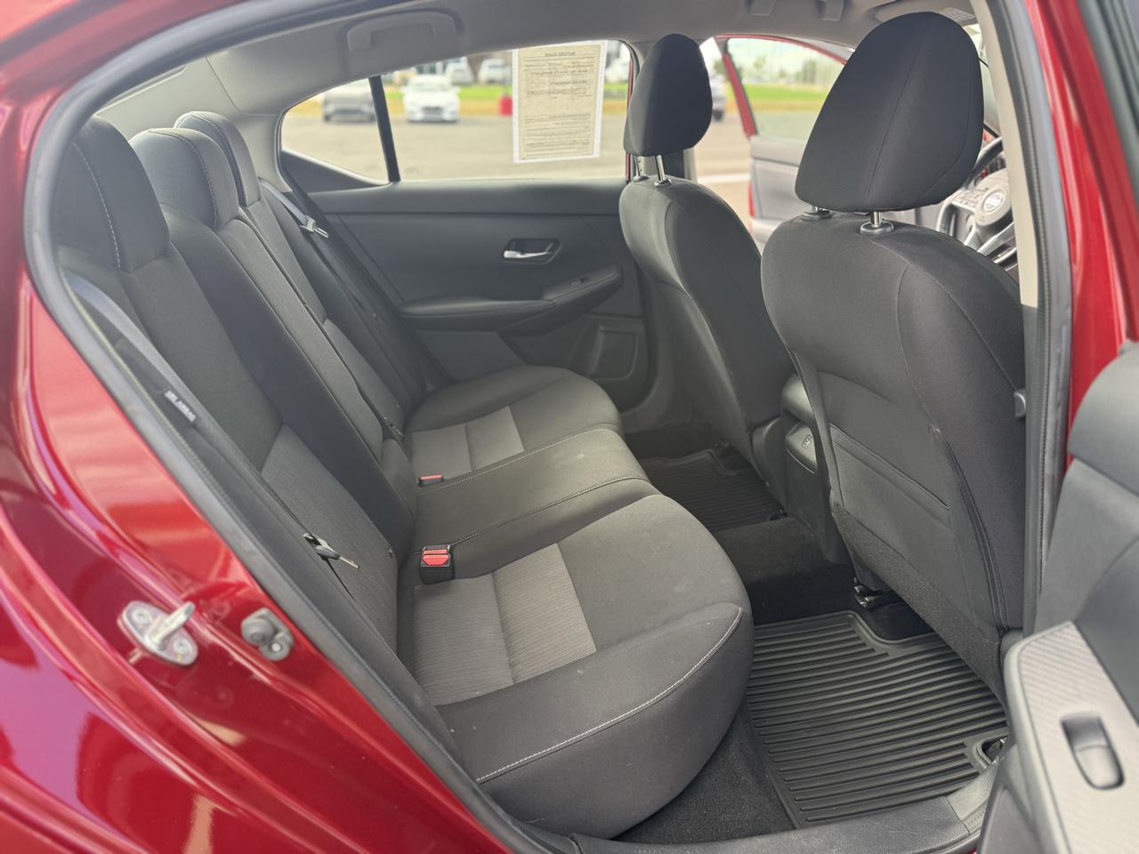 Nissan Sentra SV 4D Sedan 2022