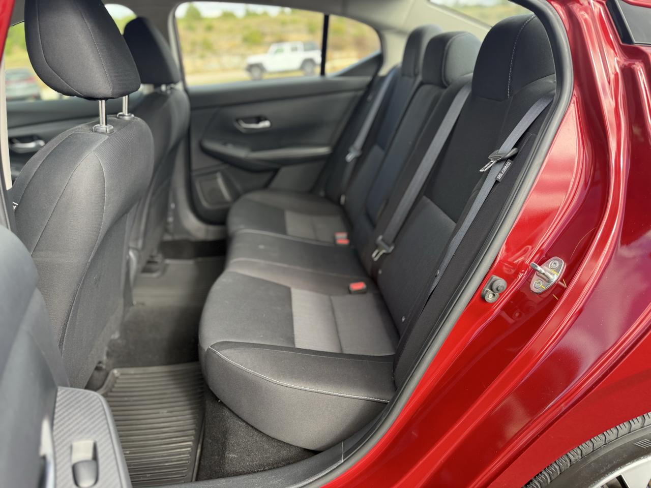 Nissan Sentra SV 4D Sedan 2022