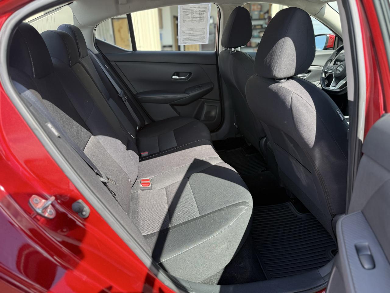 Nissan Sentra SV 4D Sedan 2022