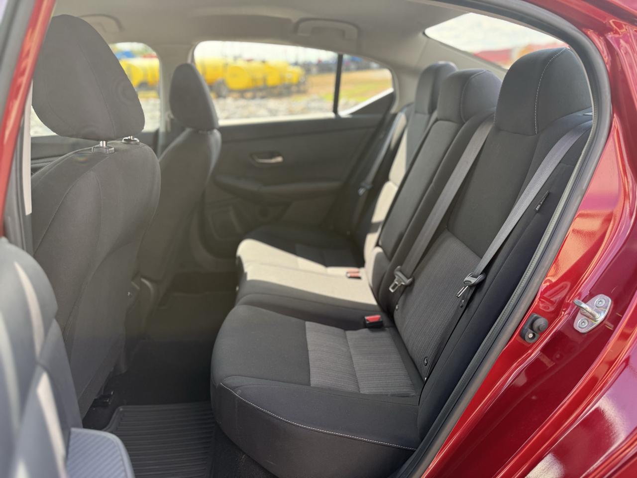 Nissan Sentra SV 4D Sedan 2022