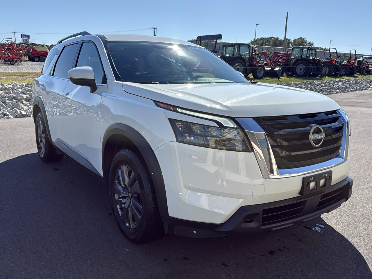 Nissan Pathfinder photo 7