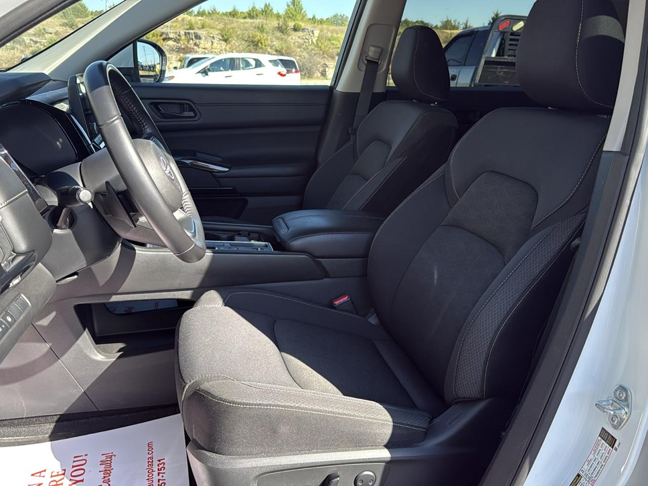 Nissan Pathfinder photo 10