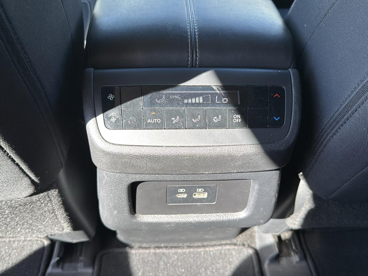 Nissan Pathfinder photo 17