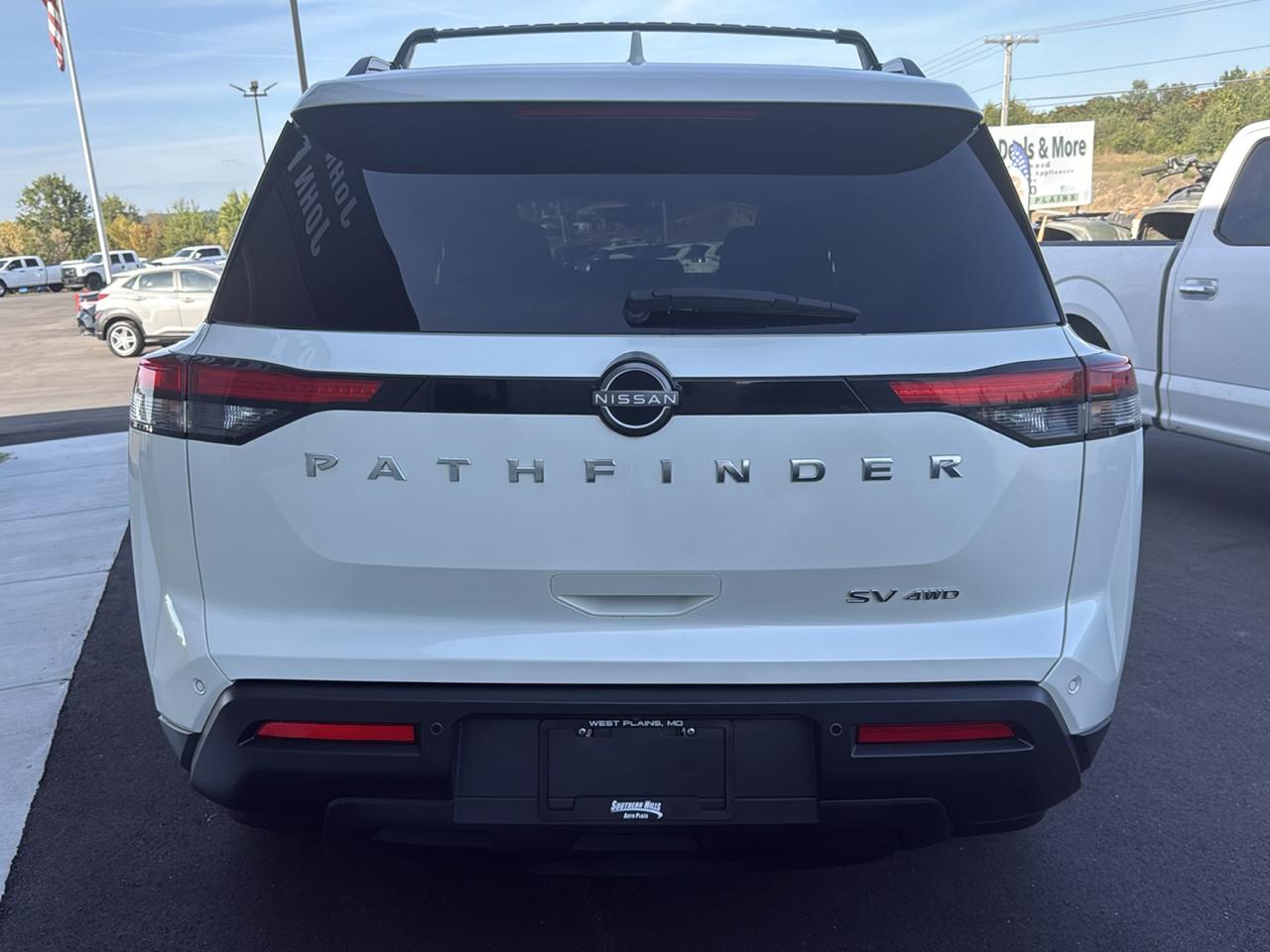 Nissan Pathfinder SV 4D SUV 4WD 2022
