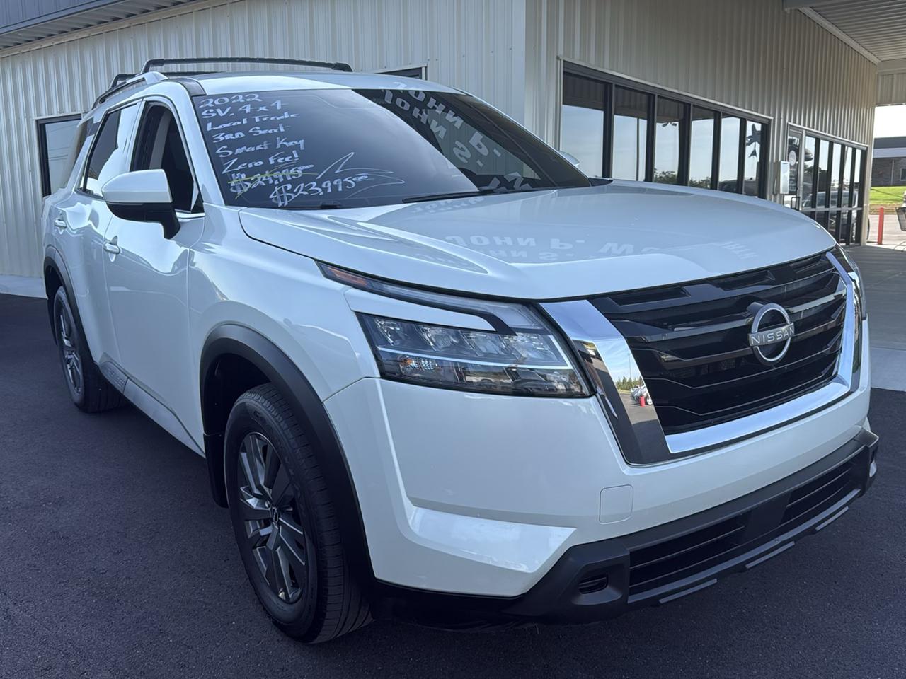 Nissan Pathfinder SV 4D SUV 4WD 2022