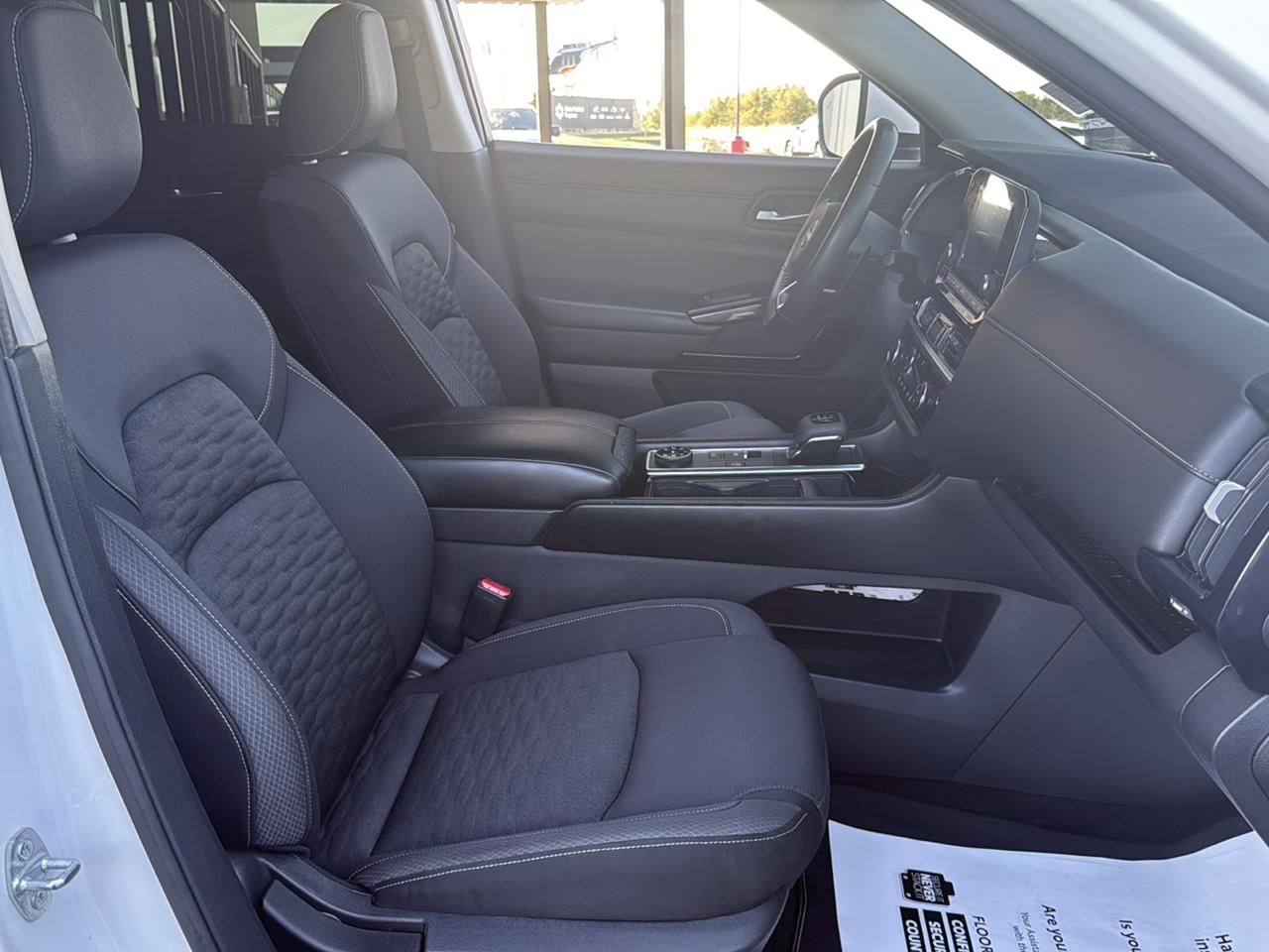 Nissan Pathfinder SV 4D SUV 4WD 2022