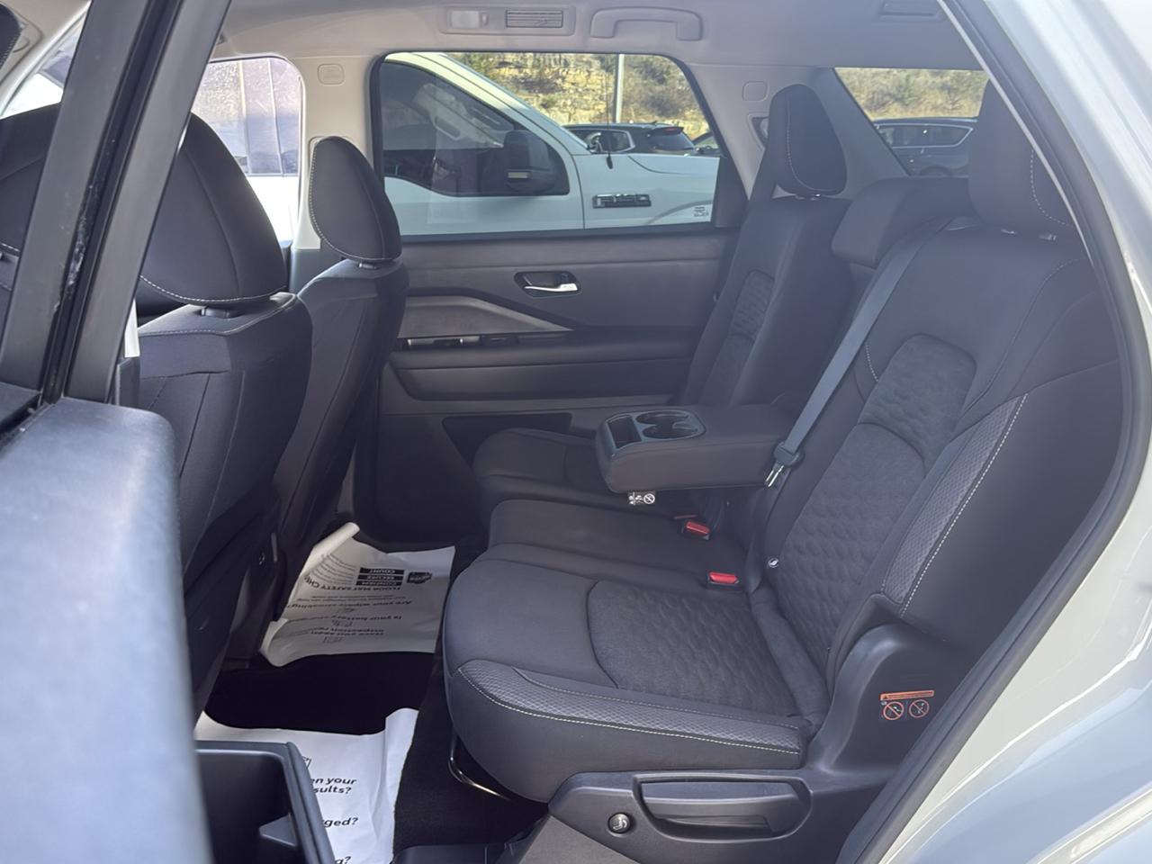 Nissan Pathfinder SV 4D SUV 4WD 2022