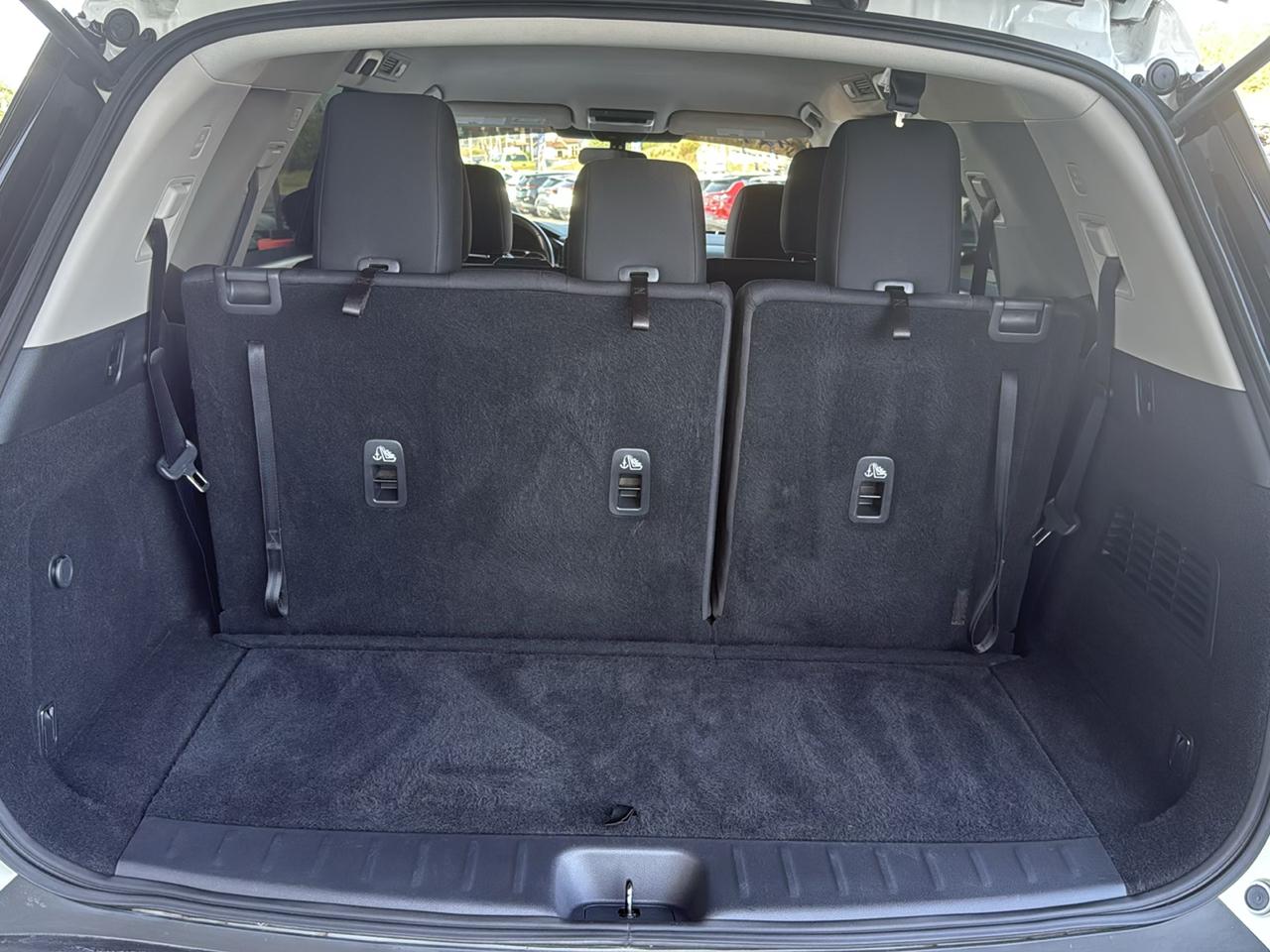 Nissan Pathfinder SV 4D SUV 4WD 2022