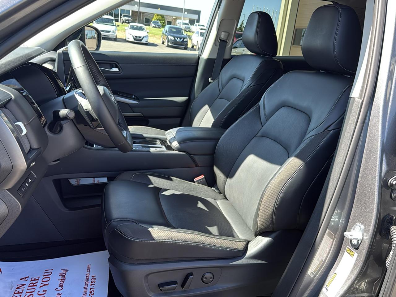 Nissan Pathfinder photo 10