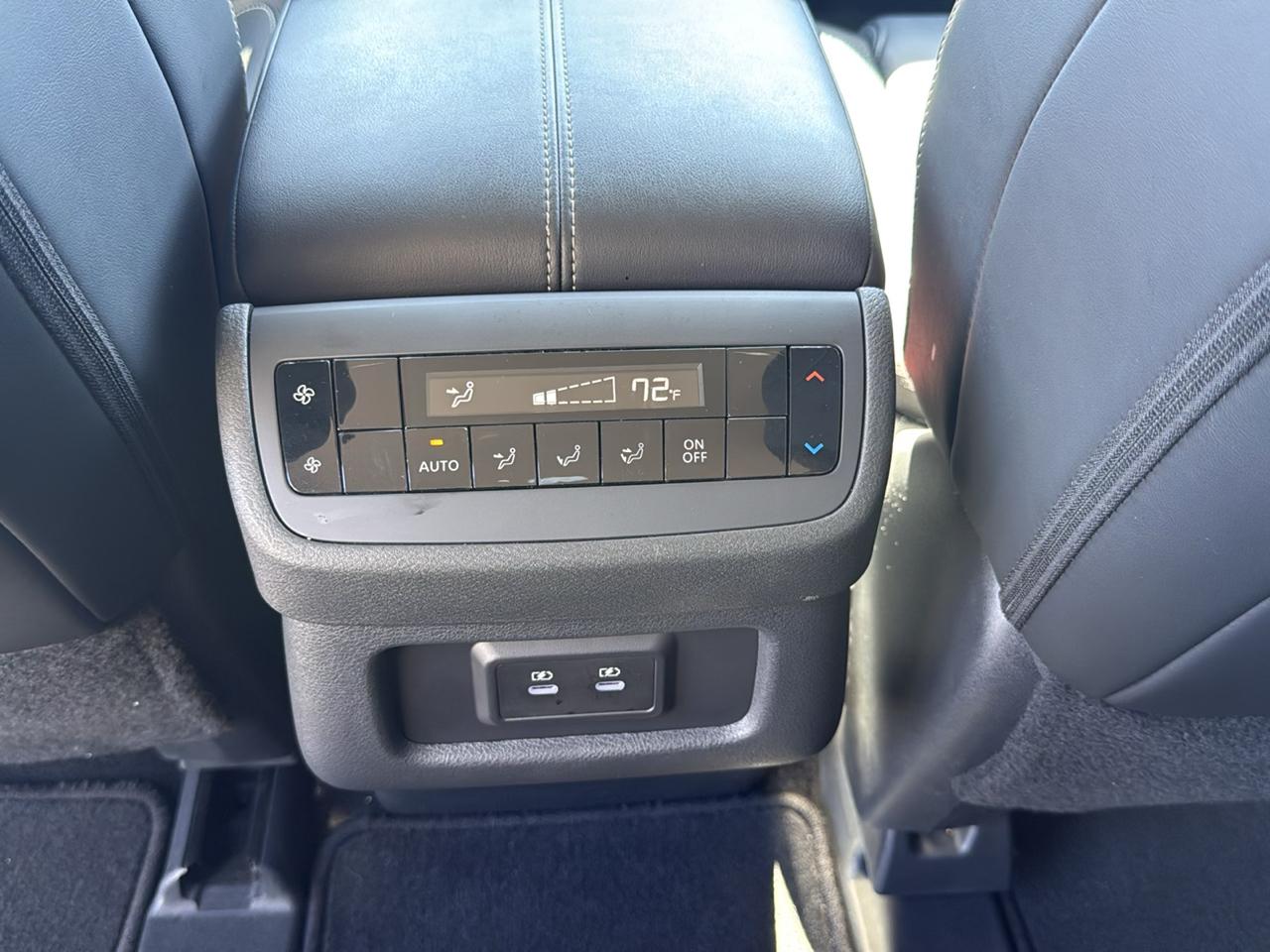 Nissan Pathfinder photo 18