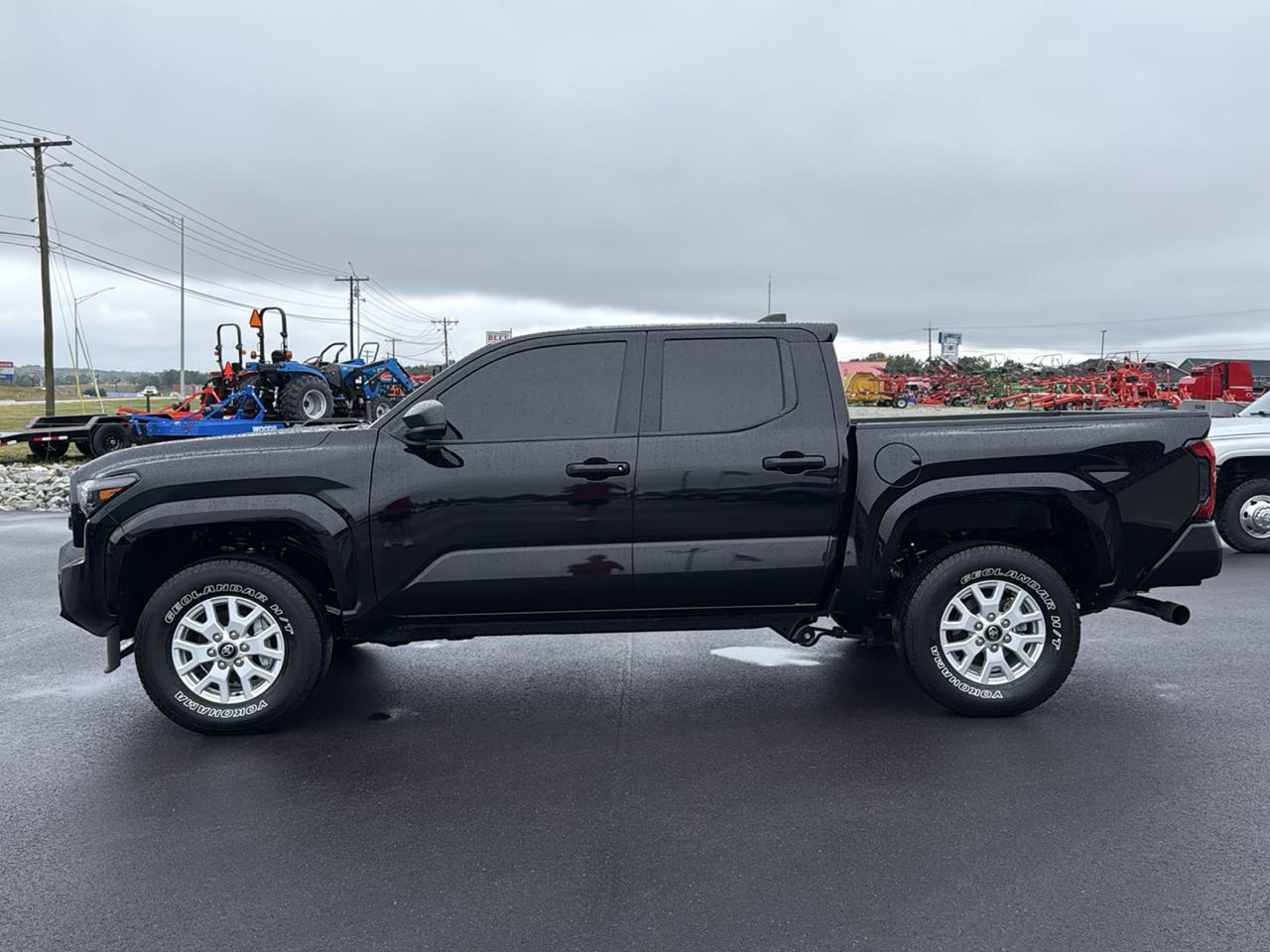 Toyota Tacoma SR Dbl Cab 4WD at 2025