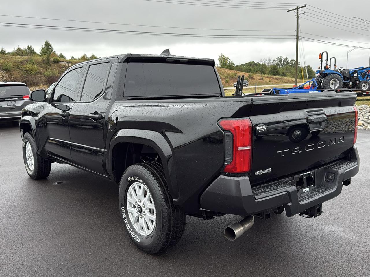 Toyota Tacoma SR Dbl Cab 4WD at 2025