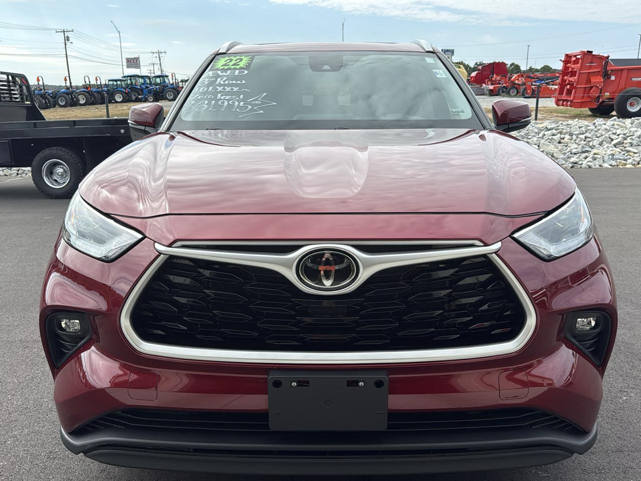 Toyota Highlander XLE 4D SUV AWD 2022
