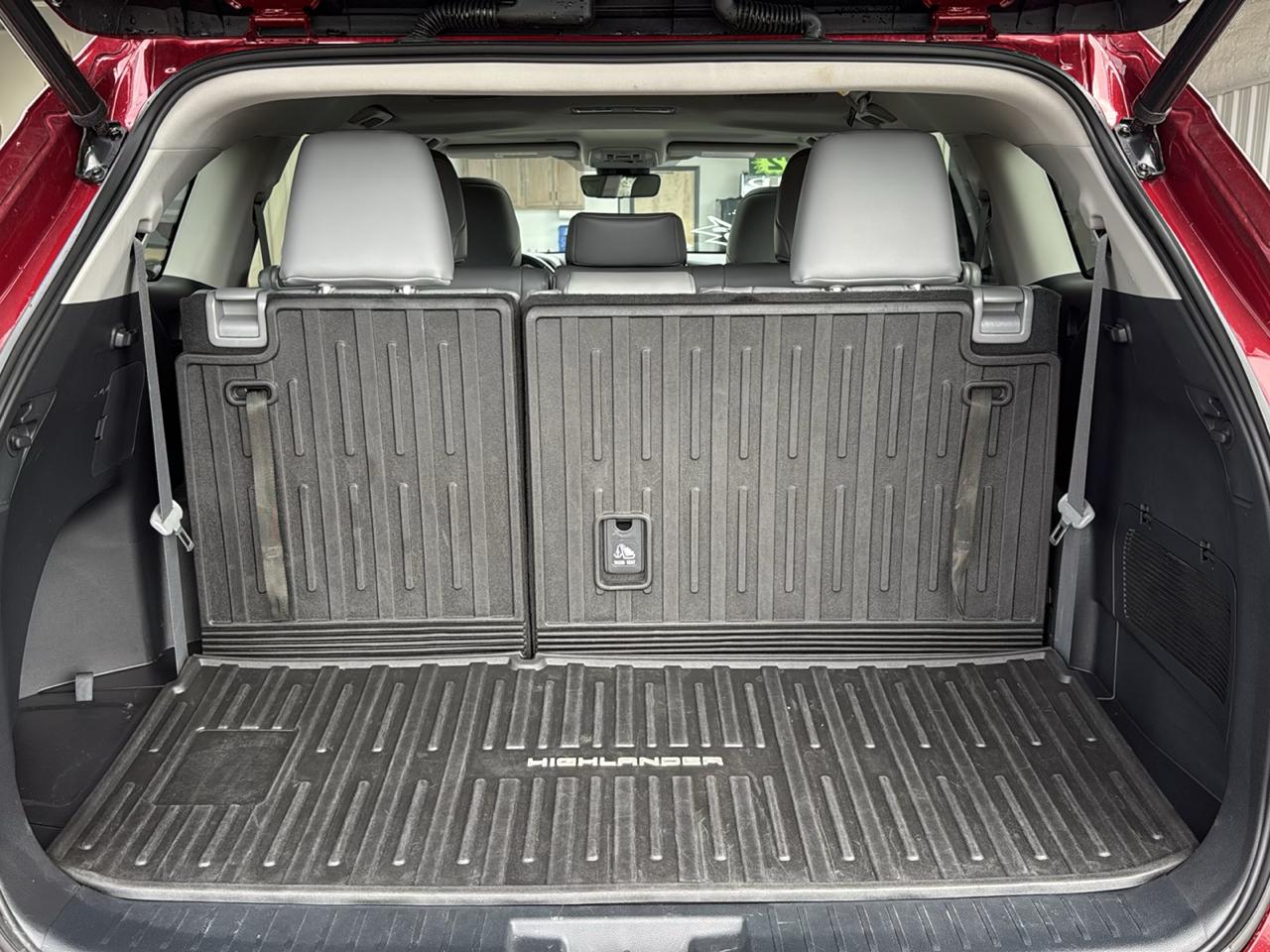 Toyota Highlander XLE 4D SUV AWD 2022