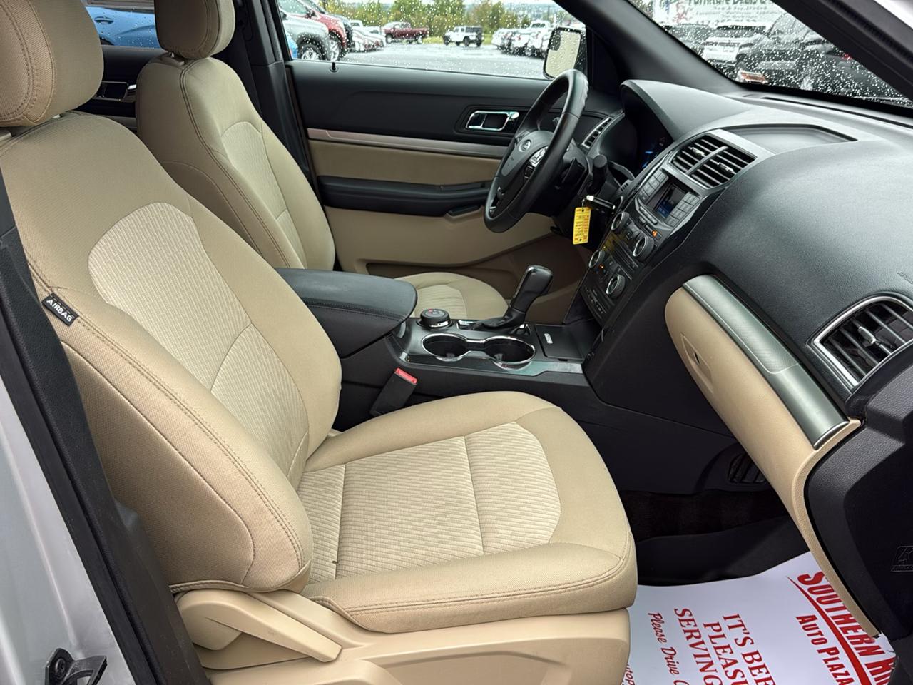 Ford Explorer Base 4D SUV 4WD 2017