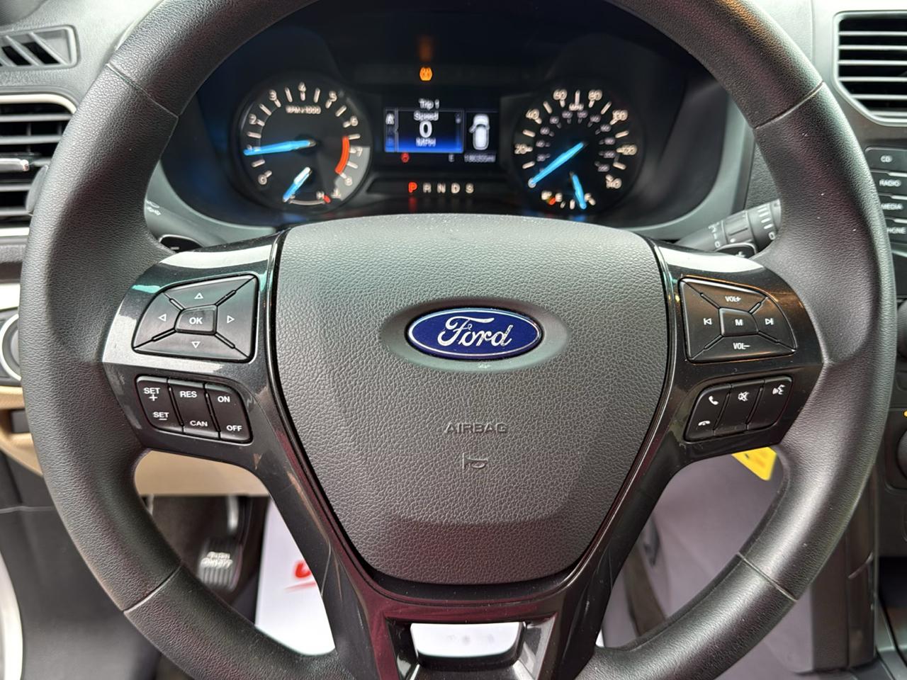 Ford Explorer Base 4D SUV 4WD 2017