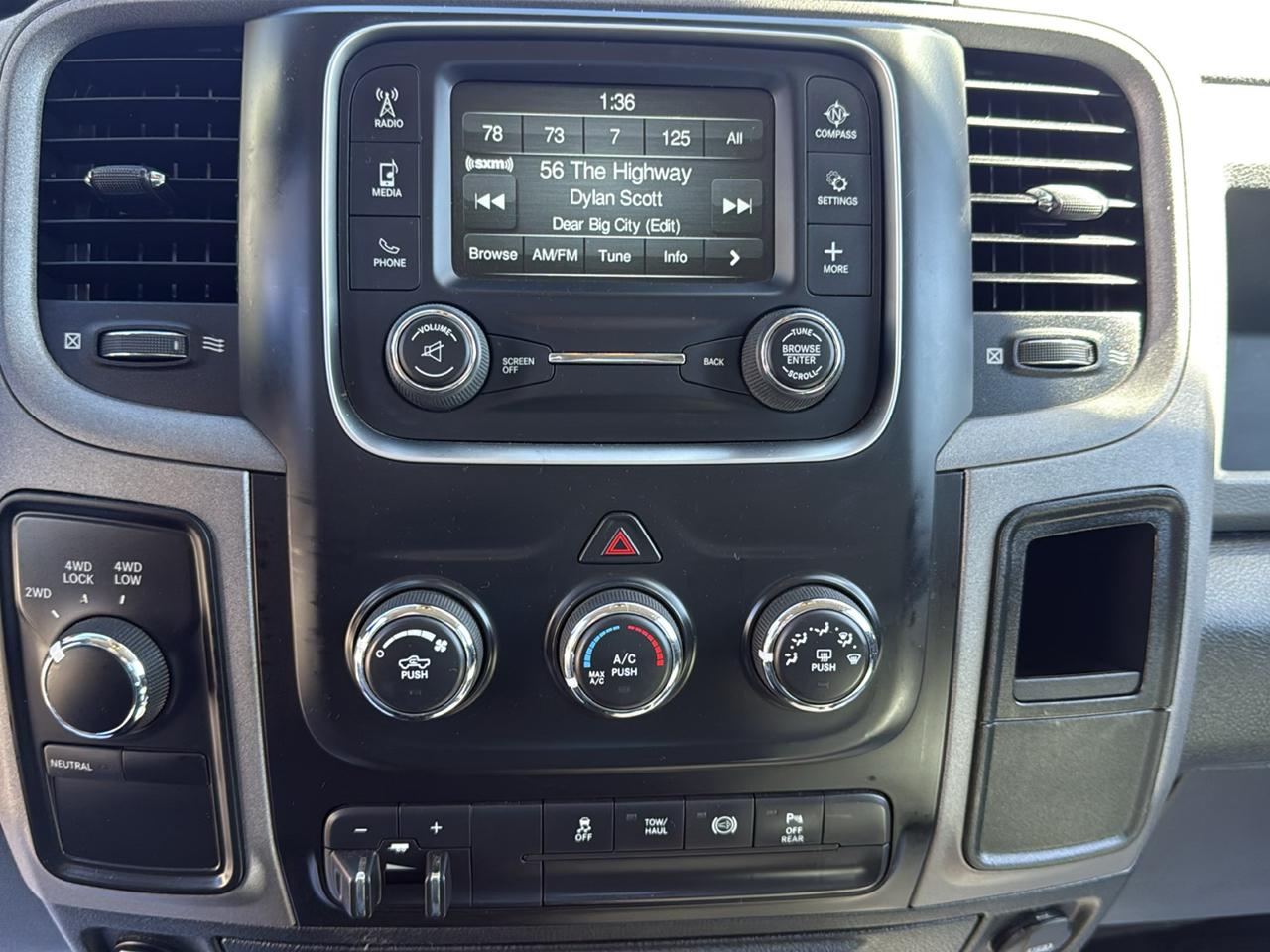 RAM 2500 Tradesman Crew Cab 4WD 2017
