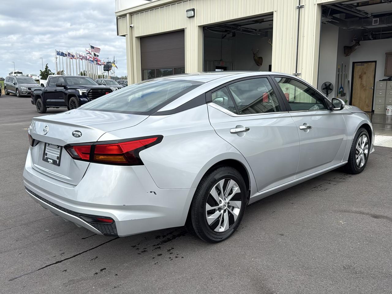 Nissan Altima S 4D Sedan 2.5 2022