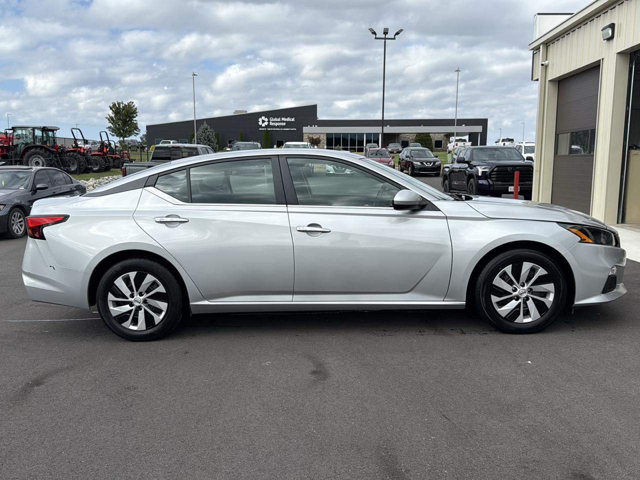 Nissan Altima S 4D Sedan 2.5 2022
