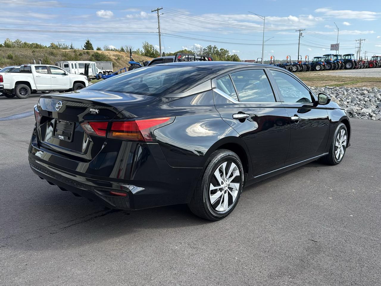 Nissan Altima S 4D Sedan 2.5 2022