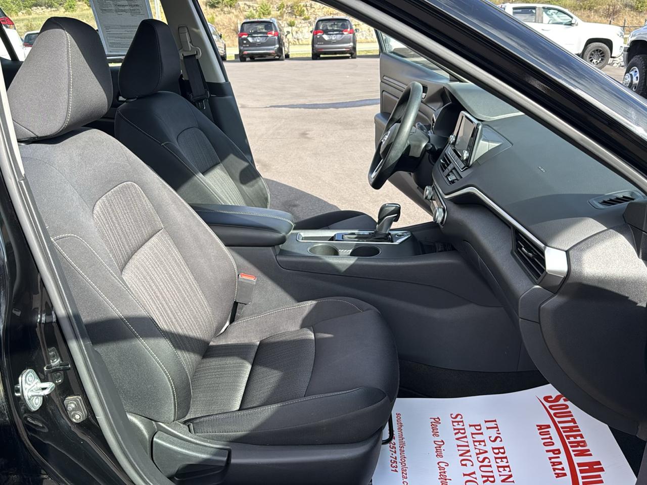 Nissan Altima S 4D Sedan 2.5 2022